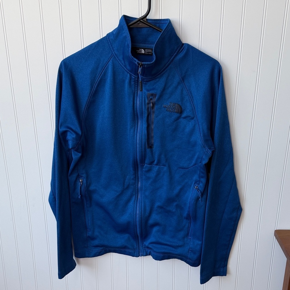 (213)The North Face Men's Blue Performance Jacket